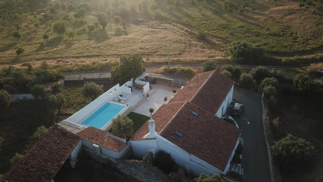 Casa No Montinho * Ourique